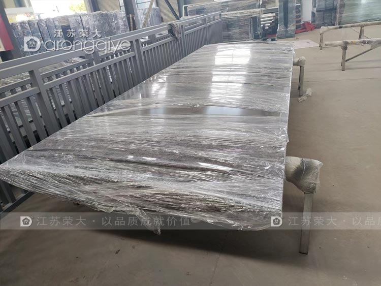 河北不銹鋼公交站臺發(fā)貨配圖一 河北不銹鋼公交站臺發(fā)貨配圖一