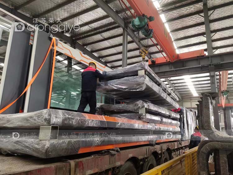 湖北智能公交站臺(tái)發(fā)貨配圖一 湖北智能公交站臺(tái)發(fā)貨配圖一