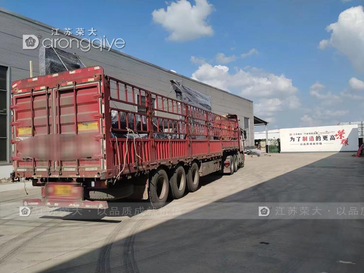 河南智能公交站臺發(fā)貨案例