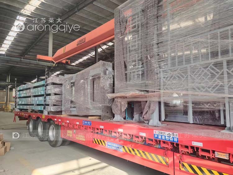 河南仿古公交候車亭發(fā)貨案例配圖一 河南仿古公交候車亭發(fā)貨案例配圖一