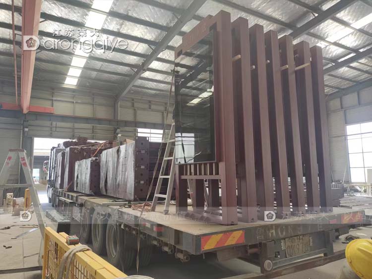 山東智慧公交站第十一批發貨圖片一 山東智慧公交站第十一批發貨圖片一