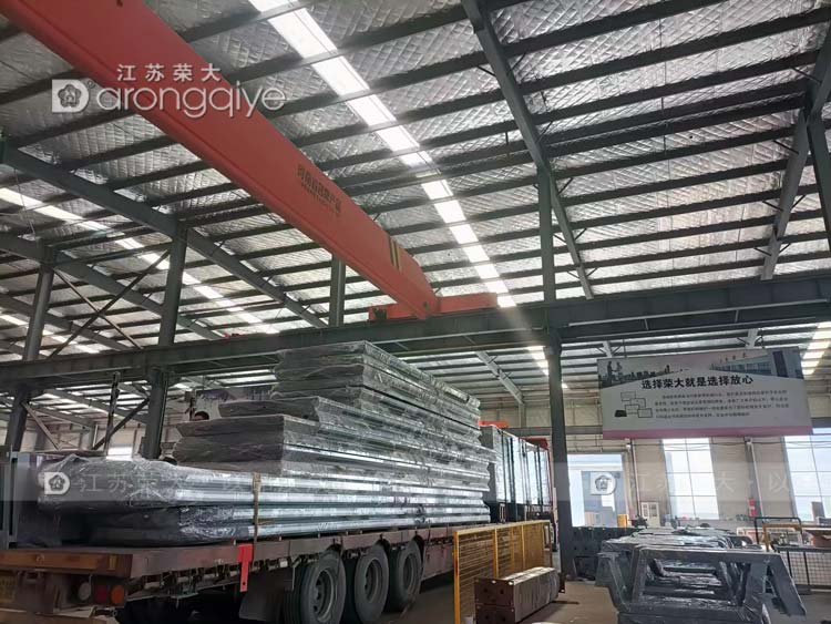 湖北候車(chē)亭裝車(chē)圖片